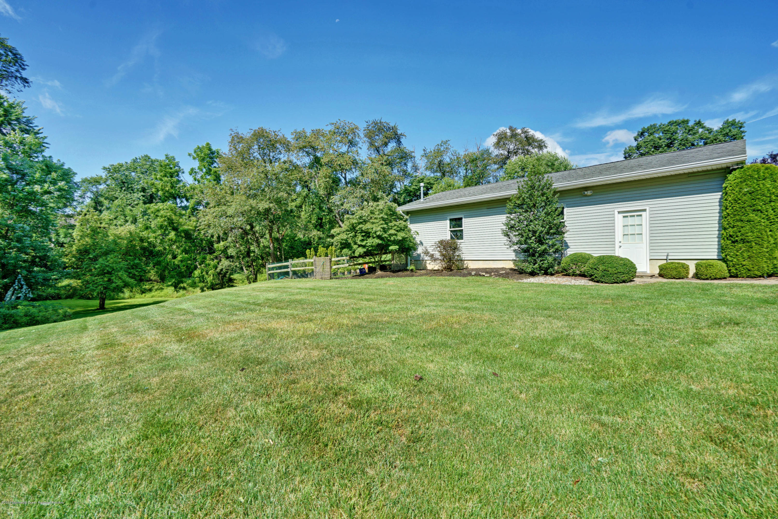 432 East Freehold Road Freehold, NJ 07728 - Photo 29 of 33 038_dsc04180-dsc04184