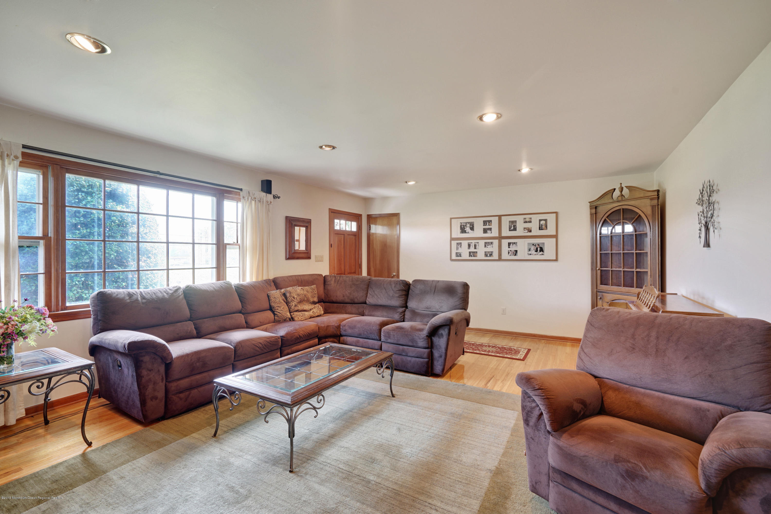 432 East Freehold Road Freehold, NJ 07728 - Photo 7 of 33 014_dsc04145-dsc04149