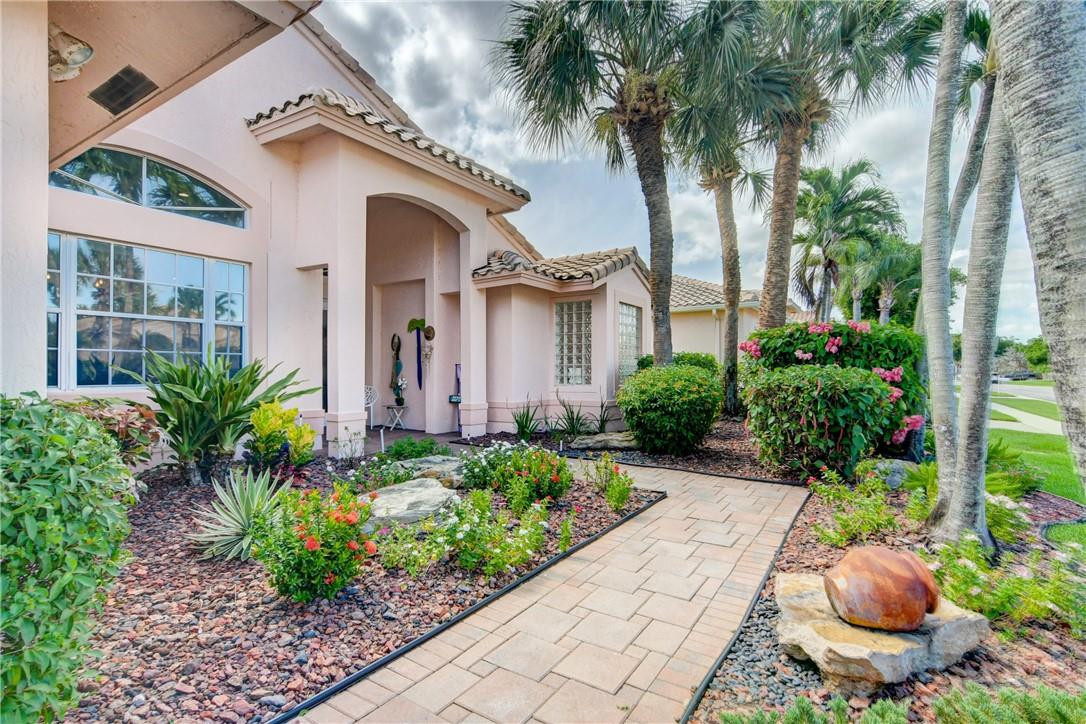 5370 Landon Circle Boynton Beach, FL 33437 - Photo 3 of 76 Photo 3