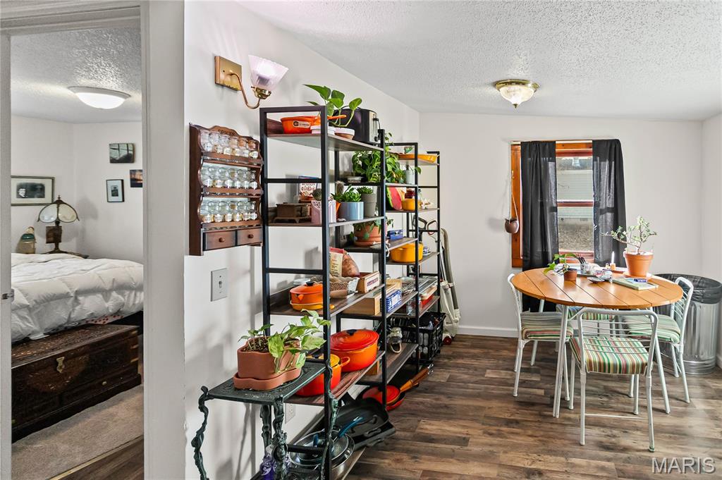 150 Maple Carrollton, IL 62016 - Photo 12 of 32