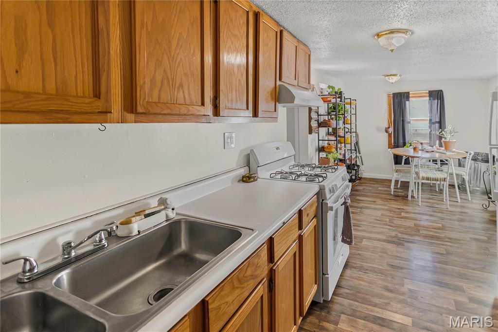 150 Maple Carrollton, IL 62016 - Photo 15 of 32