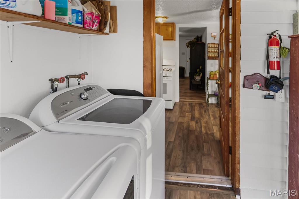 150 Maple Carrollton, IL 62016 - Photo 23 of 32