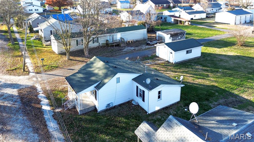 150 Maple Carrollton, IL 62016 - Photo 31 of 32