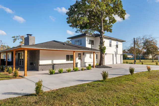 $799,000 | 24521 Magnolia Road, Hockley, TX 77447