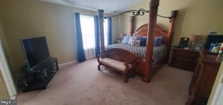 1332 North Rolling Road Catonsville, MD 21228 - Photo 22 of 33 Owner's bedroom