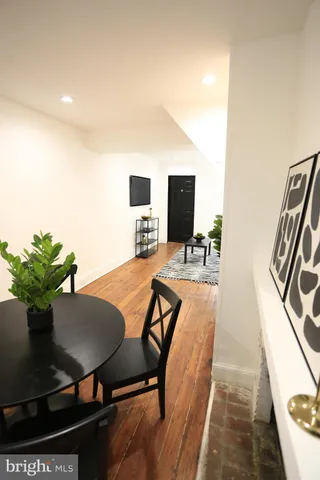 a view of a workspace with furniture