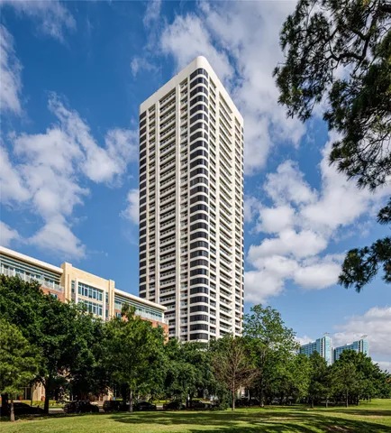 $938,400 | 1701 Hermann Drive, Unit 21F, Houston, TX 77004