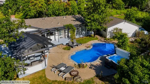 $1,695,000 | 8174 Whited Road, Sebastopol, CA 95472