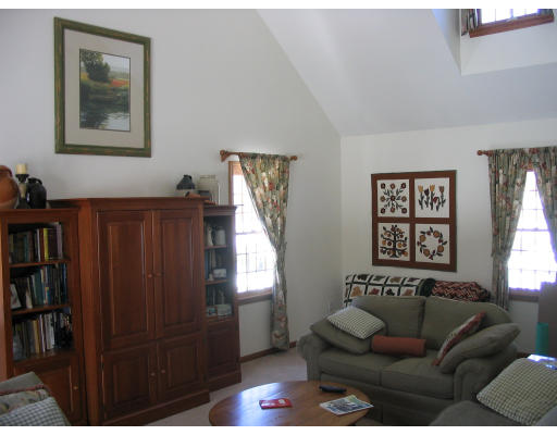 75 Keith Place Bridgewater, MA 02324 - Photo 2 of 10