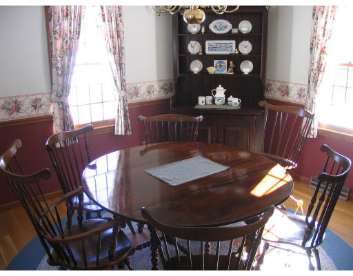 75 Keith Place Bridgewater, MA 02324 - Photo 4 of 10