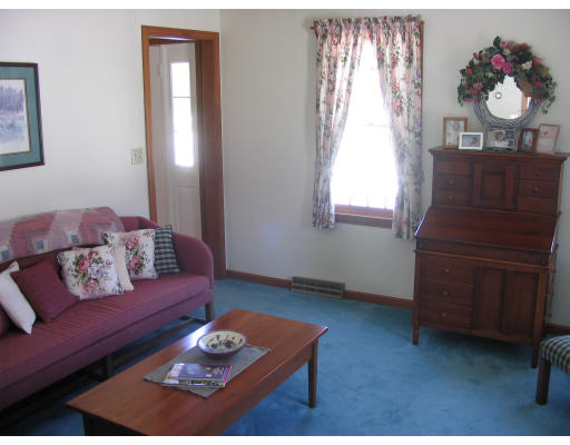 75 Keith Place Bridgewater, MA 02324 - Photo 6 of 10