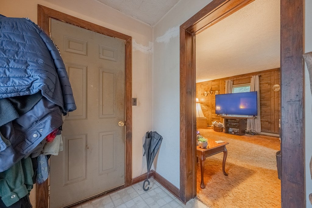 160 Huddle Road Wytheville, VA 24382 - Photo 8 of 61 Gallery Image 8