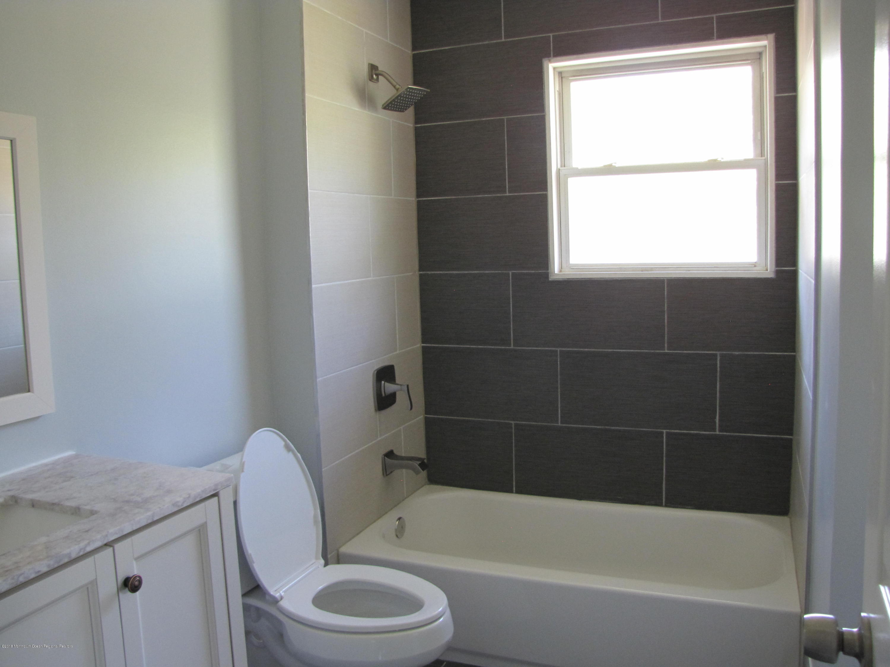 10 Westbrook Road Howell, NJ 07731 - Photo 16 of 32 056