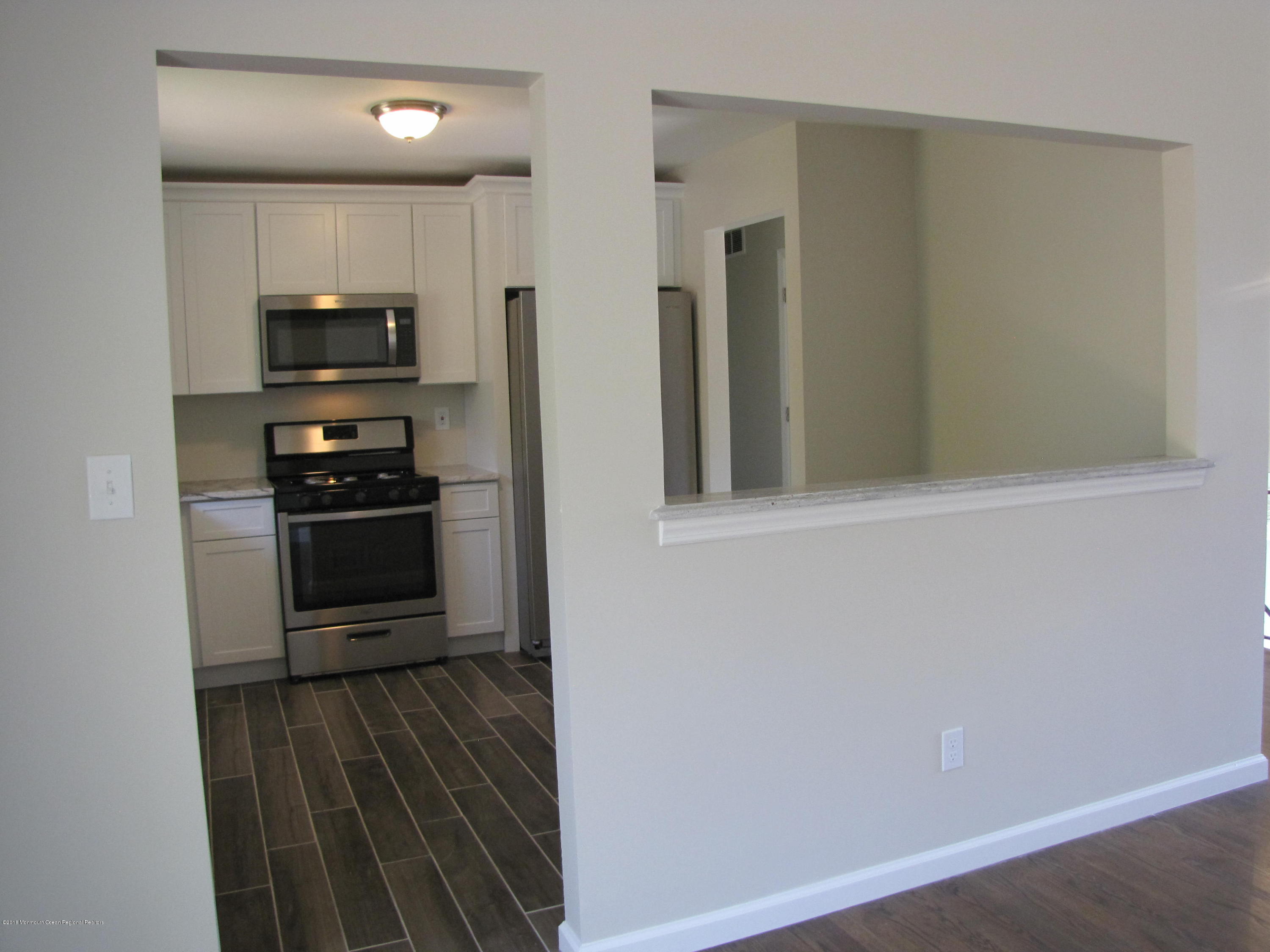 10 Westbrook Road Howell, NJ 07731 - Photo 6 of 32 069