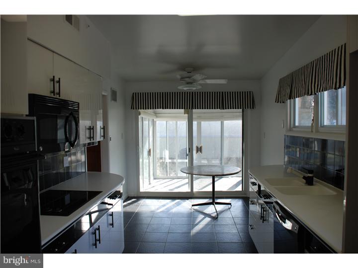 7784 Green Valley Road Wyncote, PA 19095 - Photo 6 of 19 Kitchen
