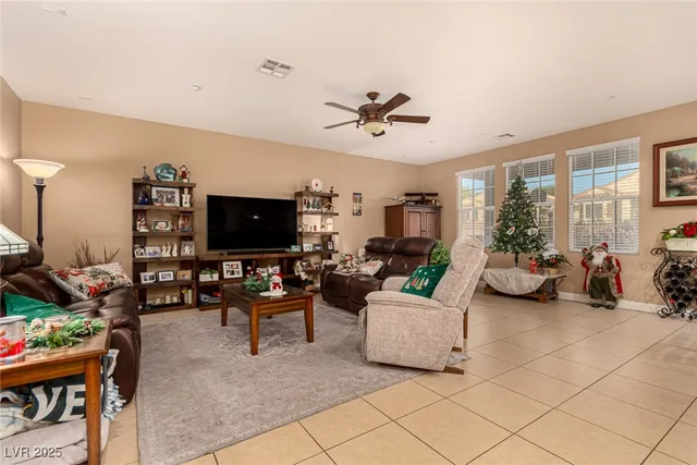 $750,000 | 2012 Canvas Edge Drive, Henderson, NV 89044