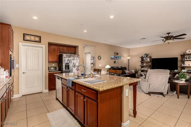 $750,000 | 2012 Canvas Edge Drive, Henderson, NV 89044