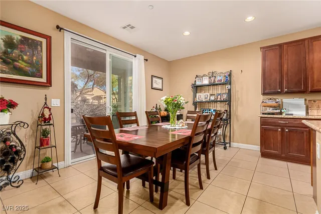 $750,000 | 2012 Canvas Edge Drive, Henderson, NV 89044