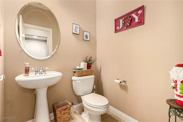 $750,000 | 2012 Canvas Edge Drive, Henderson, NV 89044