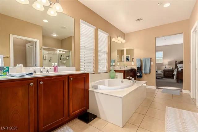 $750,000 | 2012 Canvas Edge Drive, Henderson, NV 89044