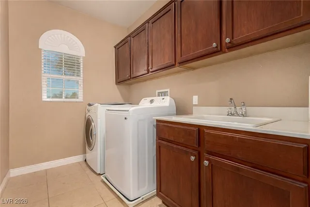 $750,000 | 2012 Canvas Edge Drive, Henderson, NV 89044