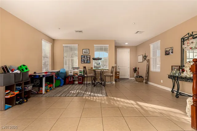 $750,000 | 2012 Canvas Edge Drive, Henderson, NV 89044