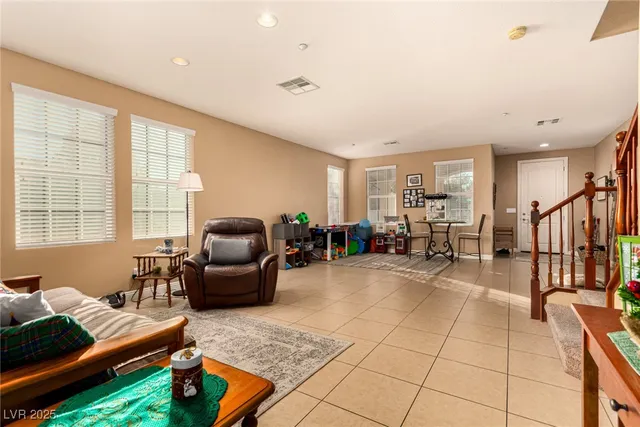 $750,000 | 2012 Canvas Edge Drive, Henderson, NV 89044