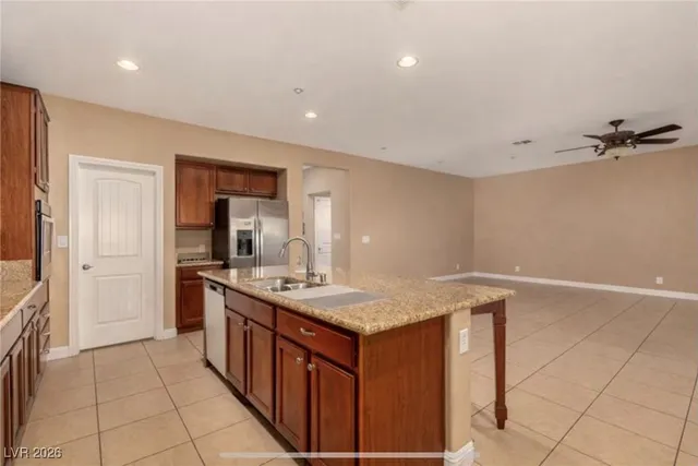 $750,000 | 2012 Canvas Edge Drive, Henderson, NV 89044