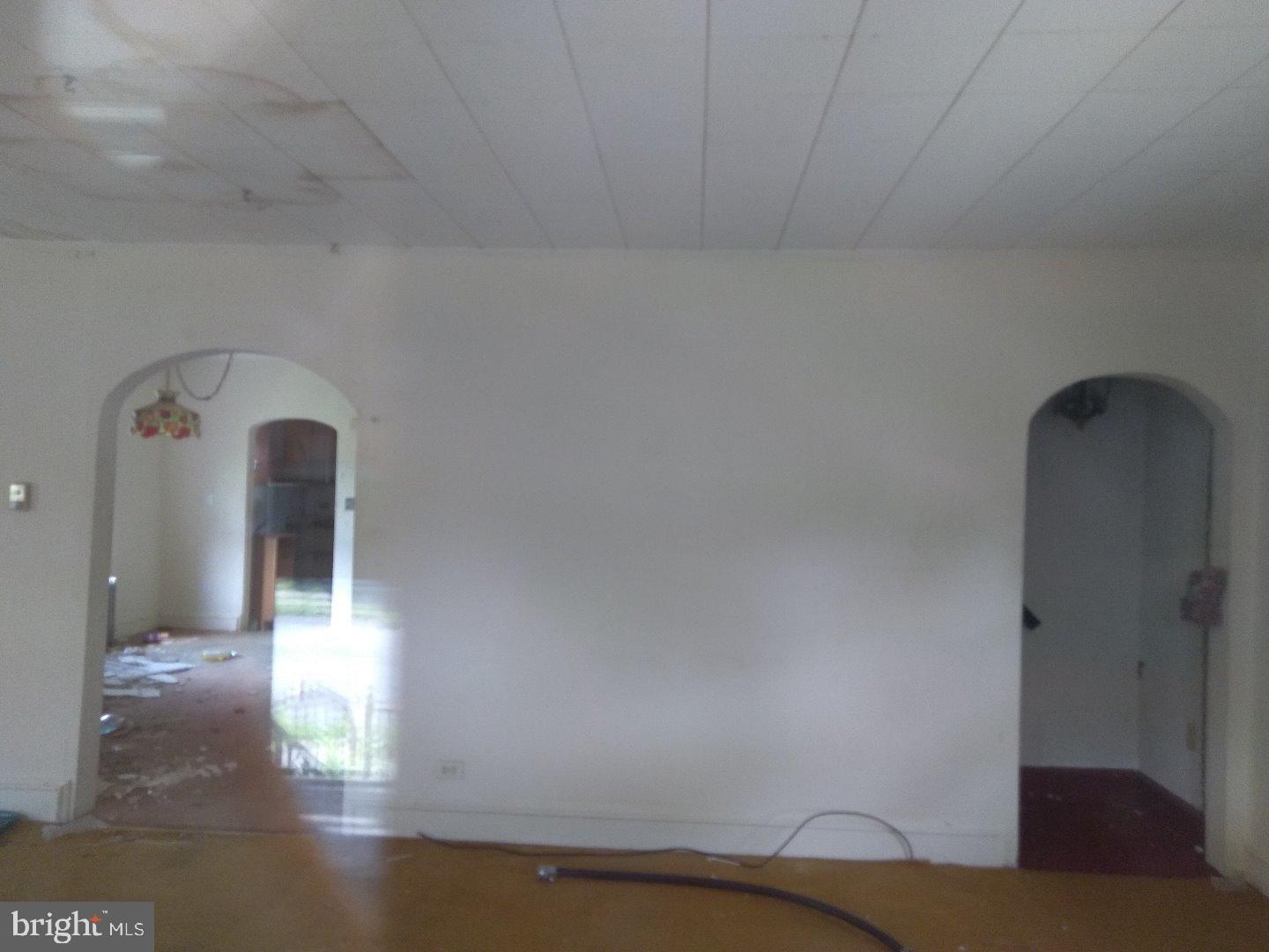 1028 Penn Line Road Paulsboro, NJ 08066 - Photo 4 of 7 Gallery Image 4
