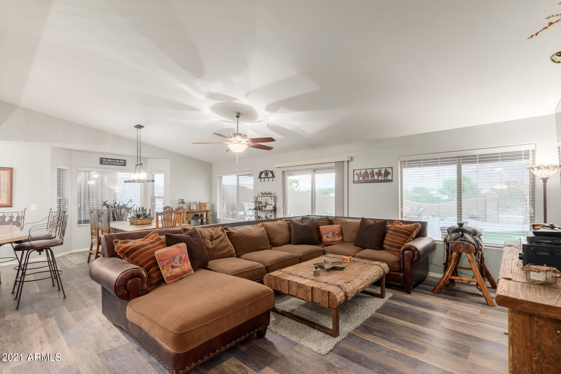 2045 North Cortez Road Apache Junction, AZ 85119 - Photo 6 of 55 09 - Cortez