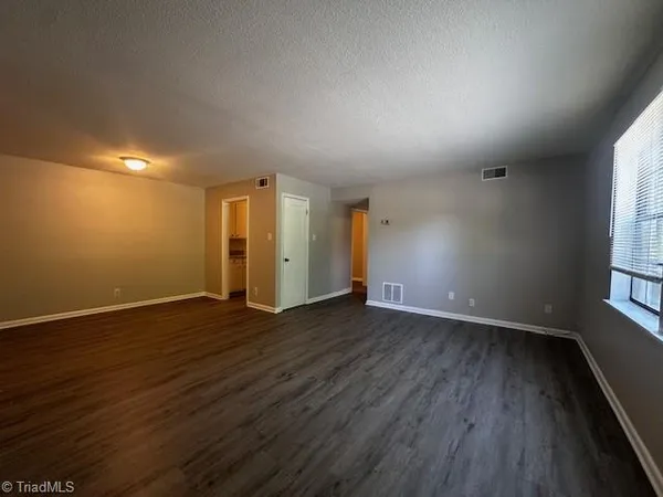 $925 | 1102 Crescent Drive, Unit E, Reidsville, NC 27320