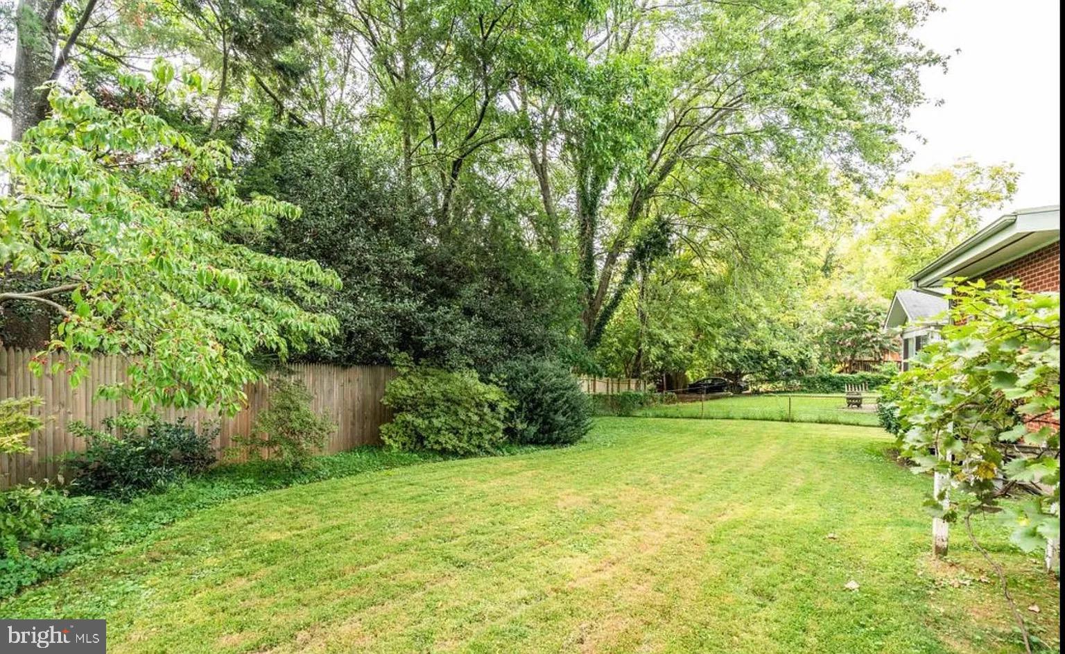 5024 River Road Bethesda, MD 20816 - Photo 9 of 37