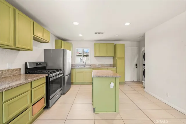 $699,000 | 816 West G Street, Ontario, CA 91762