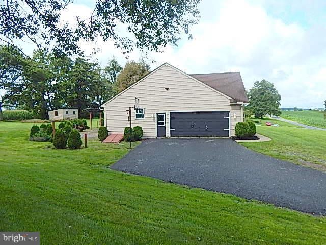 710 Host Road Womelsdorf, PA 19567 - Photo 19 of 24 Side