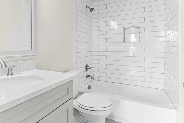 $3,950 | 429 Port Street, Savannah, GA 31401