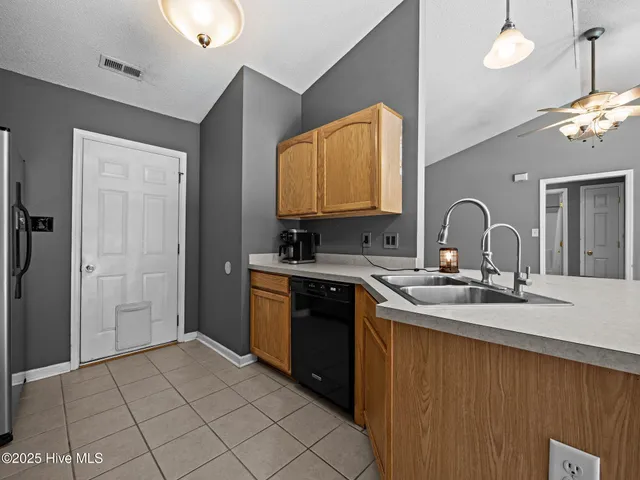 $254,900 | 404 Silo Court, Hubert, NC 28539