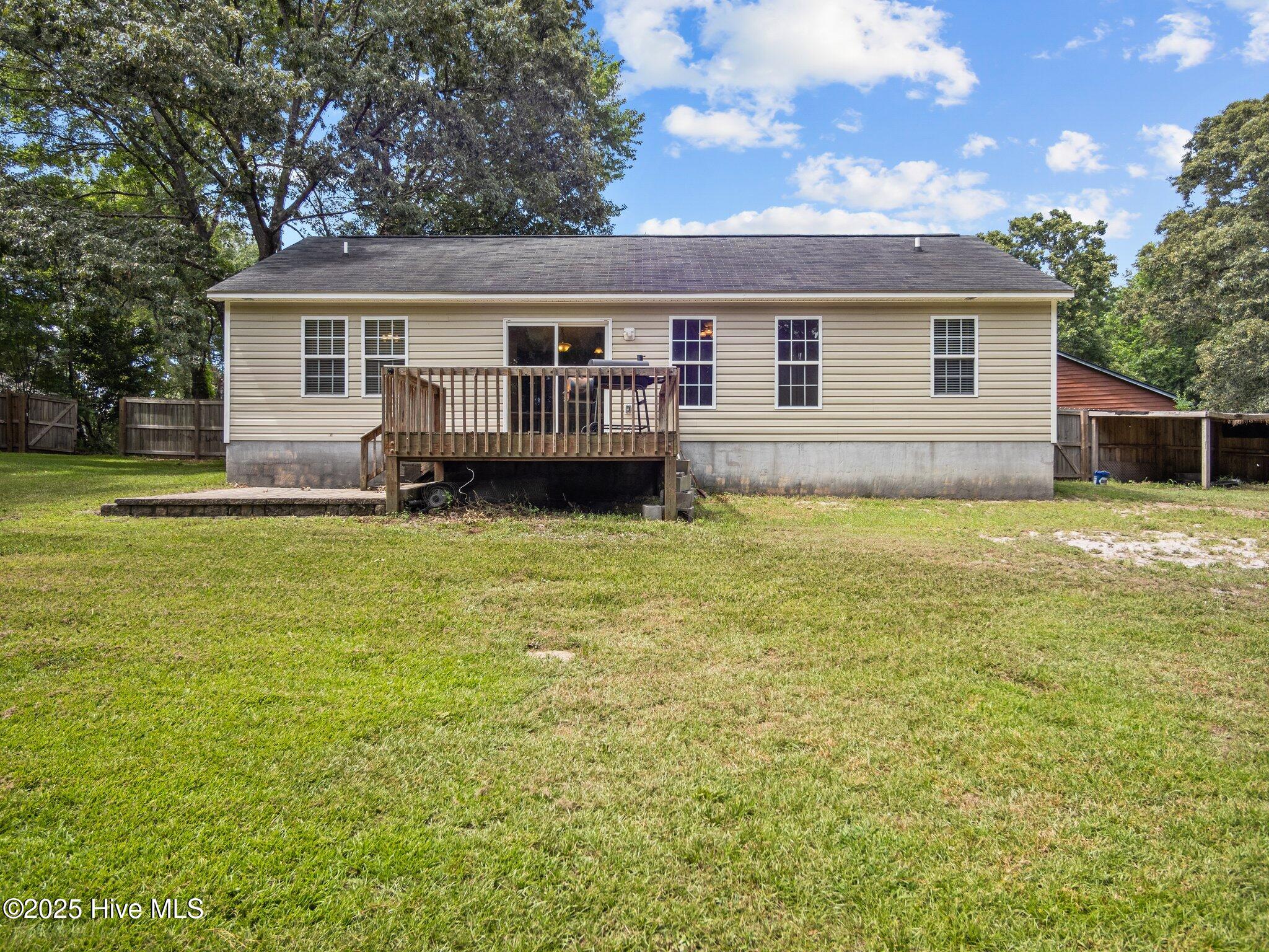 404 Silo Court Hubert, NC 28539 - Photo 25 of 38 2-web-or-mls-P7011835