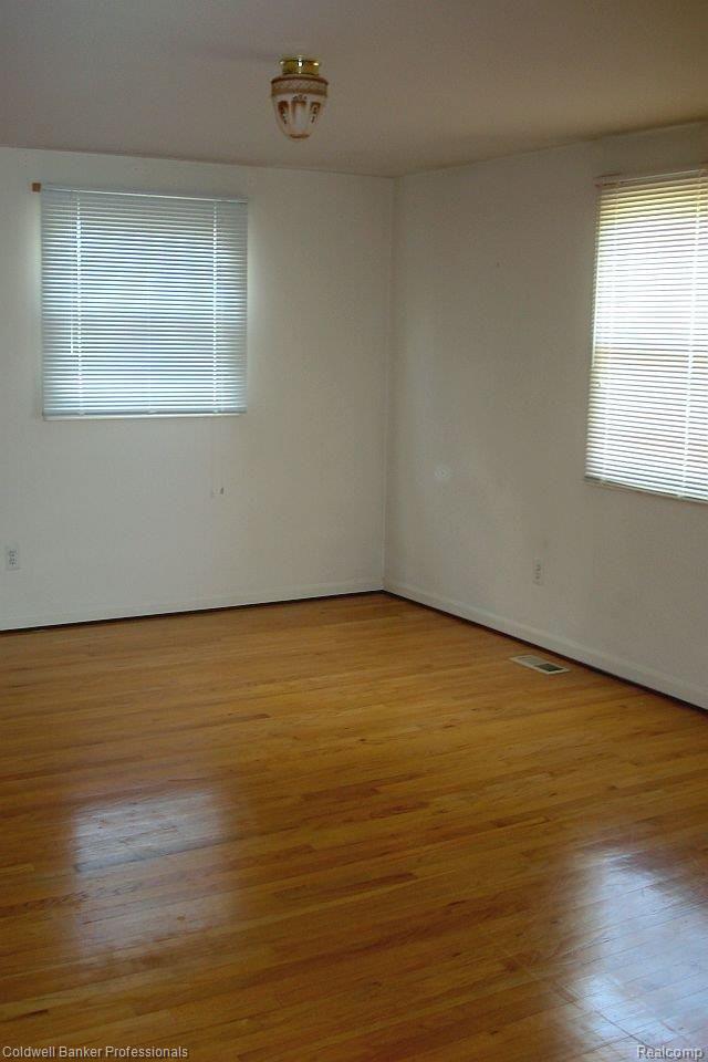 25696 Branchaster Road Farmington, MI 48336 - Photo 9 of 25 Master Bedroom