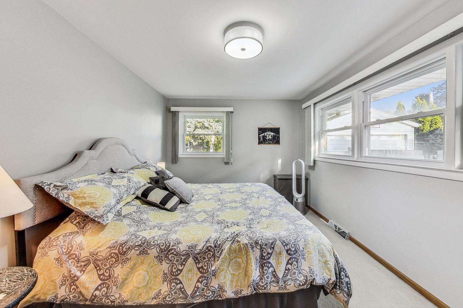 1317 Good Avenue Park Ridge, IL 60068 - Photo 12 of 25 Gallery Image 12