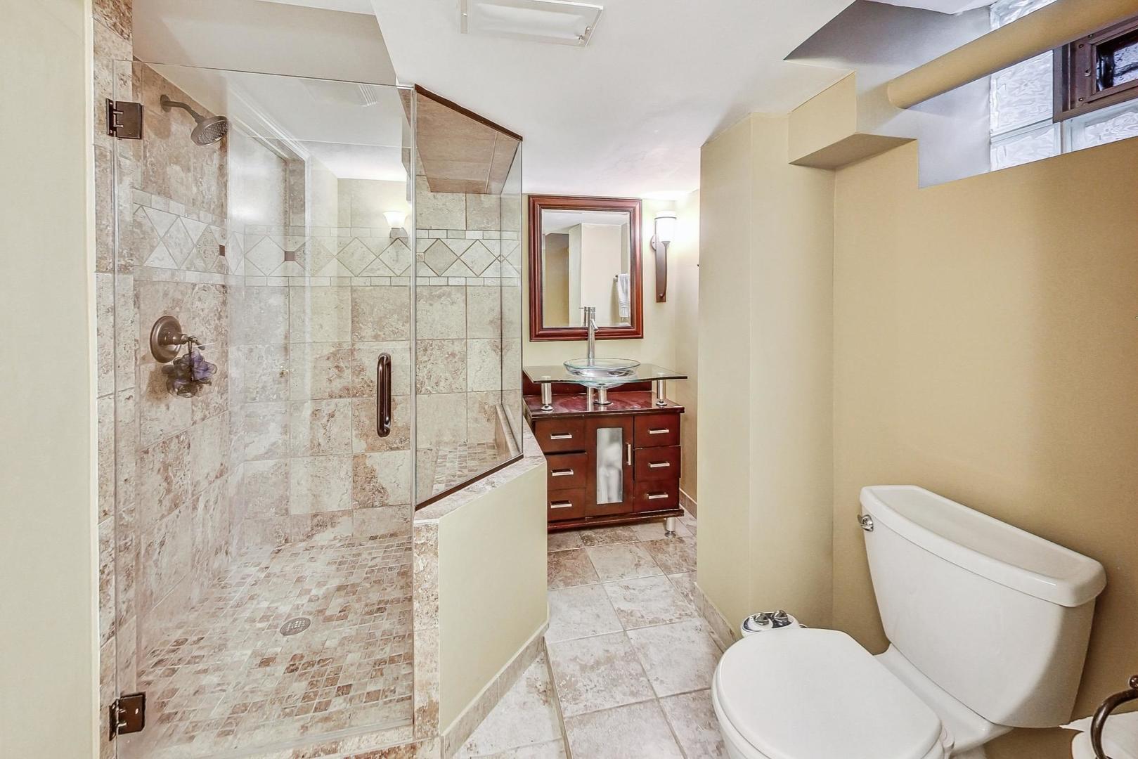 1317 Good Avenue Park Ridge, IL 60068 - Photo 18 of 25 Gallery Image 18
