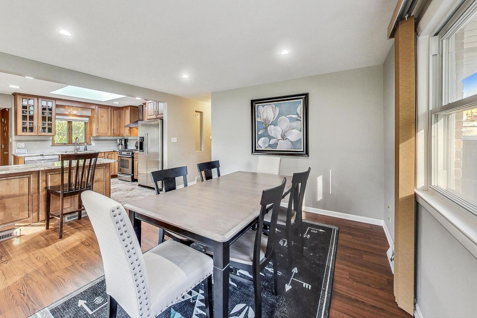 1317 Good Avenue Park Ridge, IL 60068 - Photo 5 of 25 Gallery Image 5