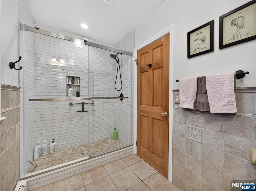 108 9th Avenue Hawthorne, NJ 07506 - Photo 19 of 48