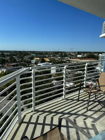 $2,275 | 1551 North Flagler Drive, Unit 1110, West Palm Beach, FL 33401