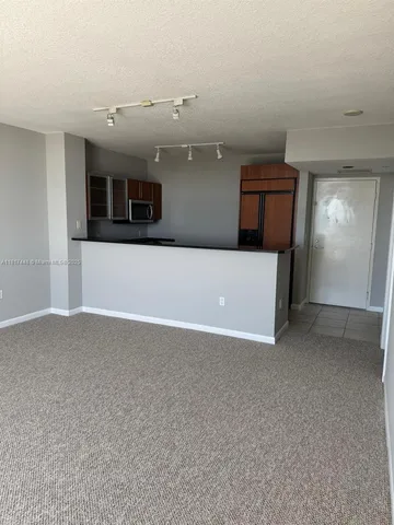 $2,275 | 1551 North Flagler Drive, Unit 1110, West Palm Beach, FL 33401