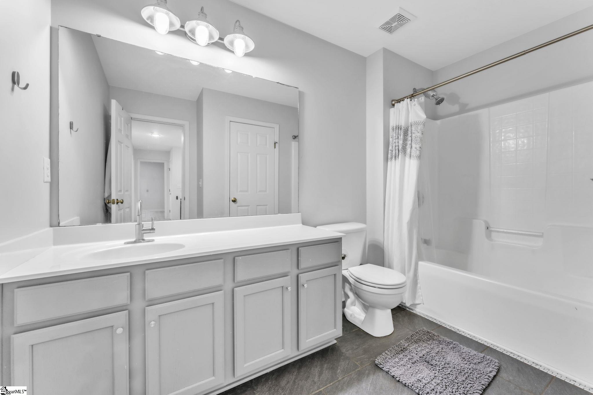 124 Garfield Lane Simpsonville, SC 29681 - Photo 19 of 33