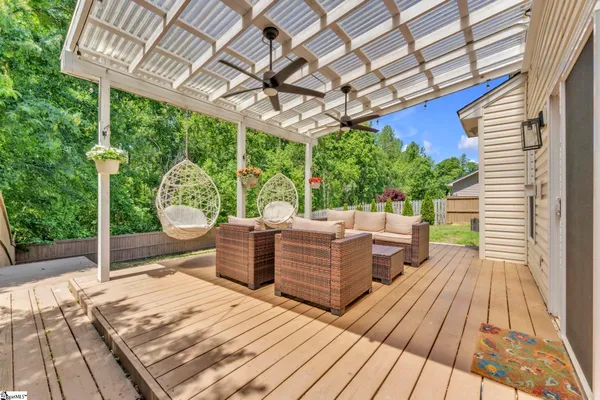 $400,000 | 124 Garfield Lane, Simpsonville, SC 29681