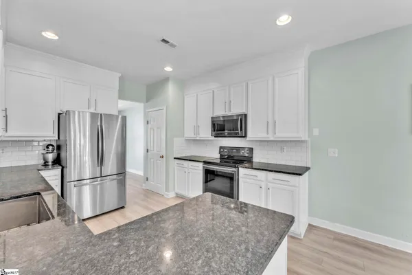 $400,000 | 124 Garfield Lane, Simpsonville, SC 29681