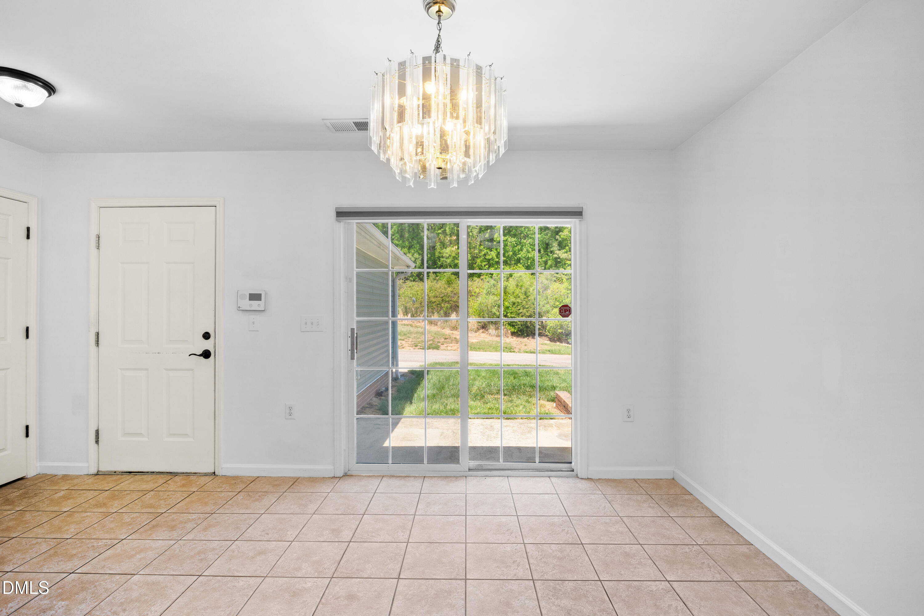11301 Clubhaven Place, Unit 100 Raleigh, NC 27617 - Photo 13 of 31 Breakfast 2