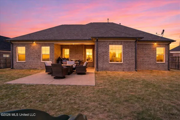 $395,000 | 1948 Ava Drive, Nesbit, MS 38651