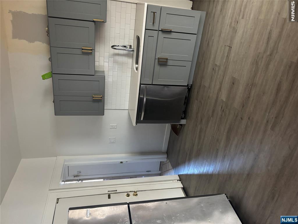 86 Center Street, Unit 2F Clifton, NJ 07011 - Photo 4 of 11